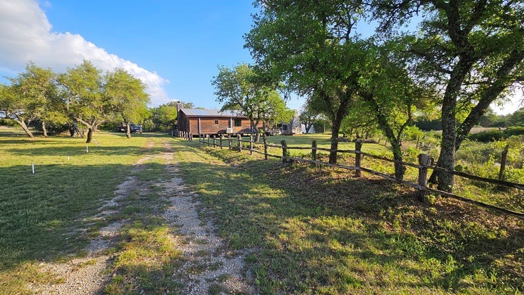 153.74 acres in Edwards County - photo 37