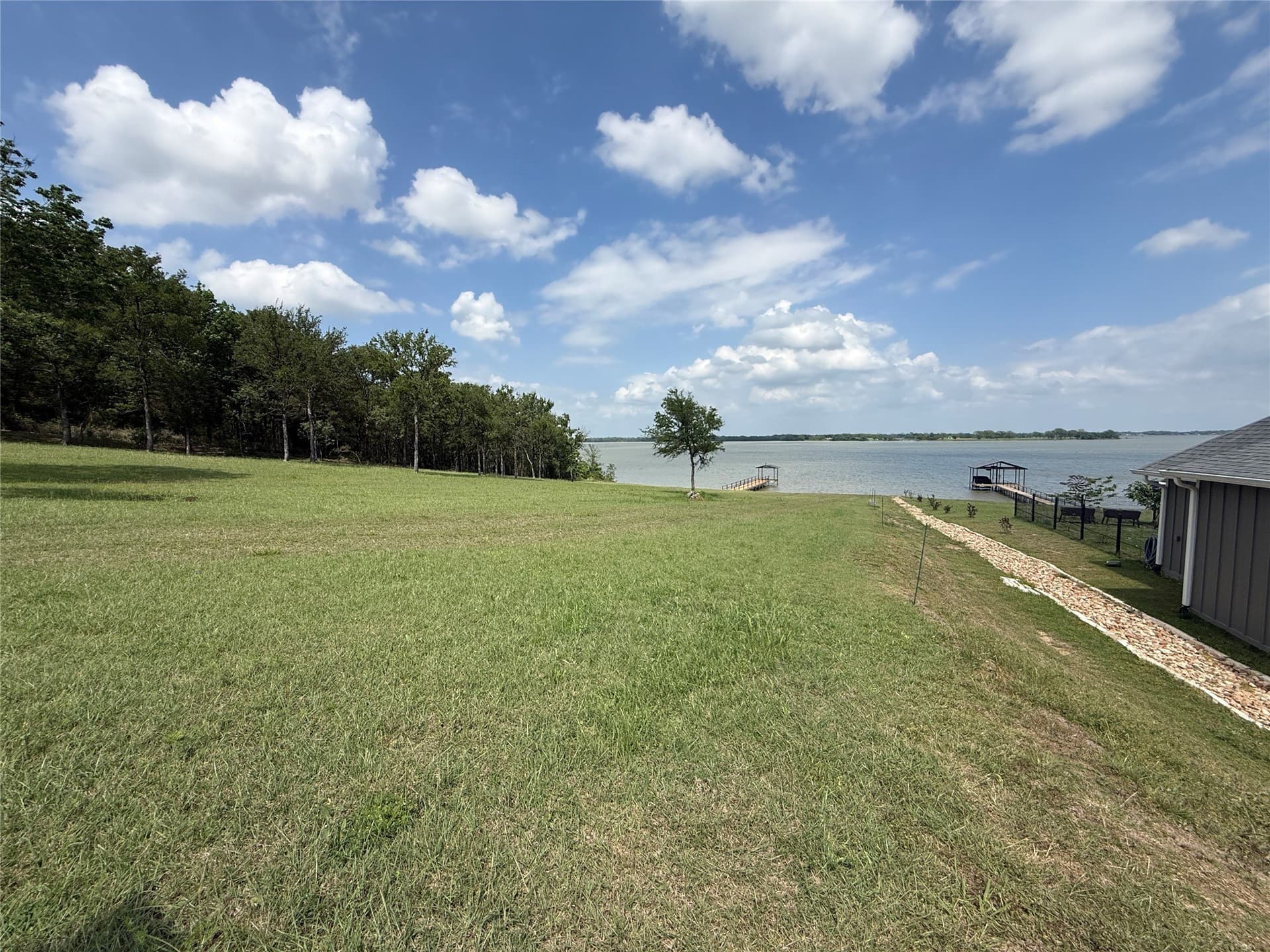 1.3 acres in Navarro County gallery image 2