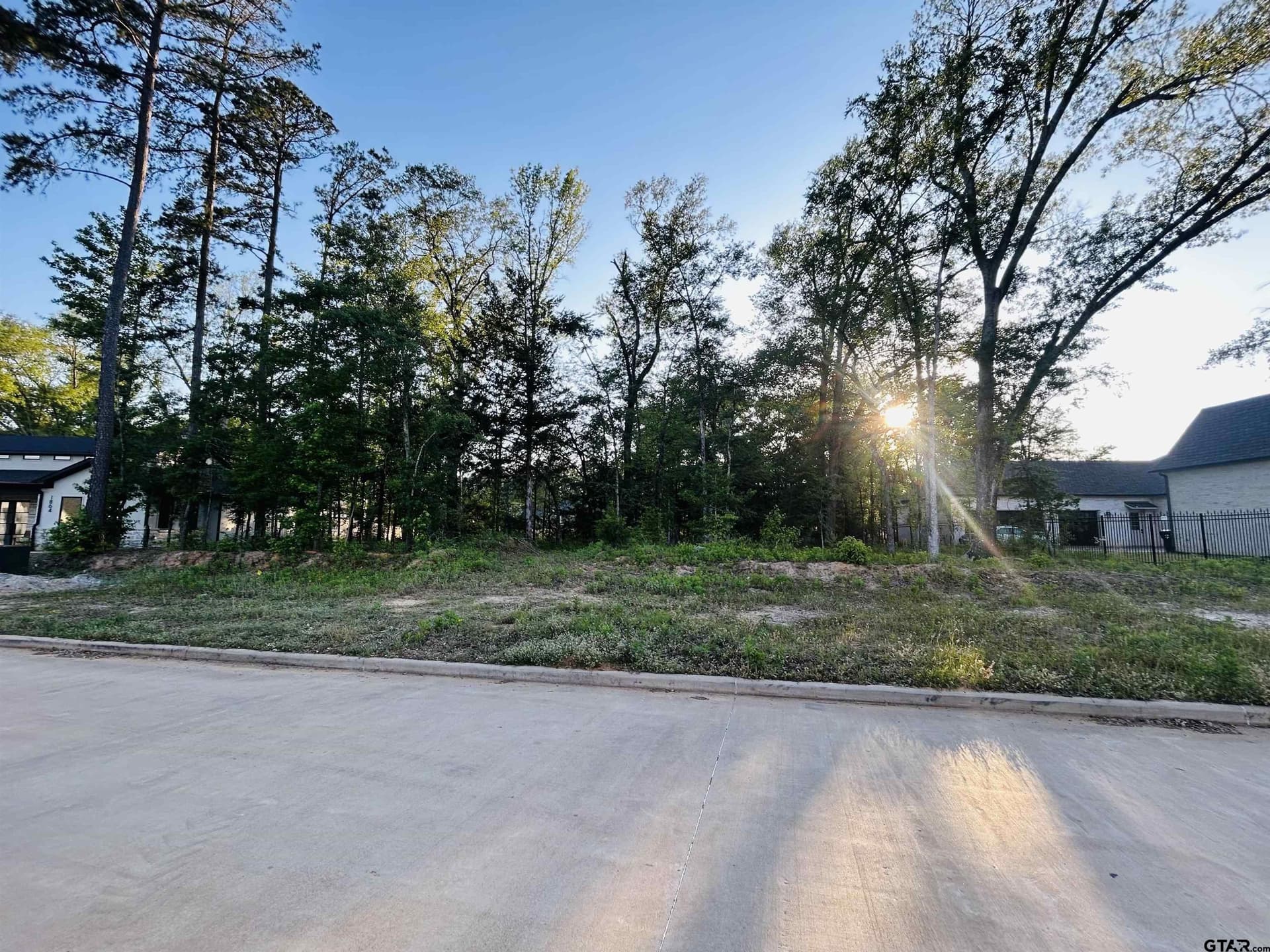 0.55 acres in Smith County gallery image 2