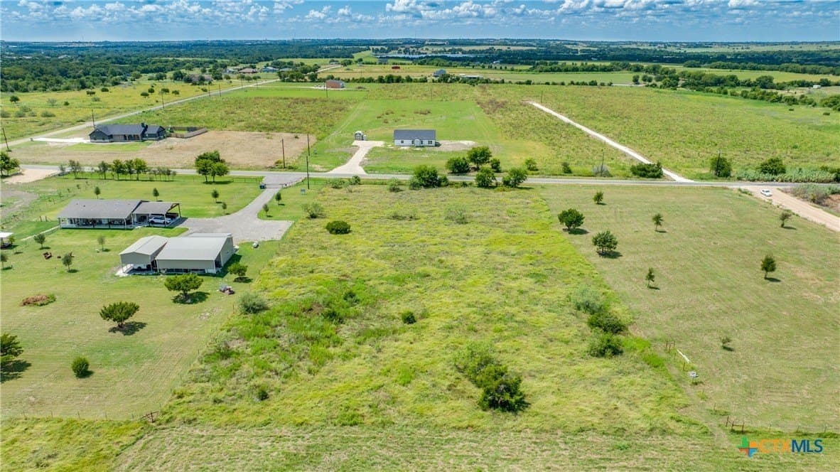 2 acres in Bell County gallery image 4
