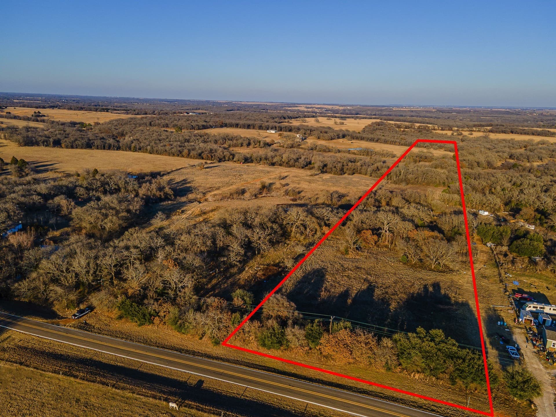 10.5 acres in Hill County