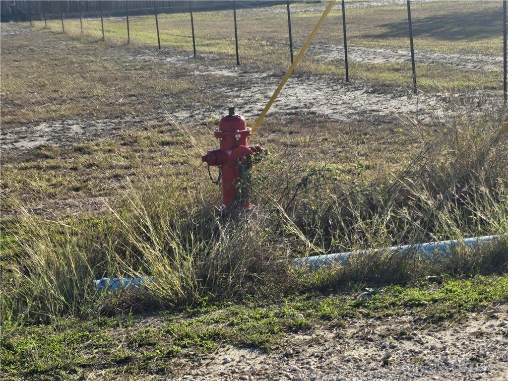 5.01 acres in Kleberg County - photo 4