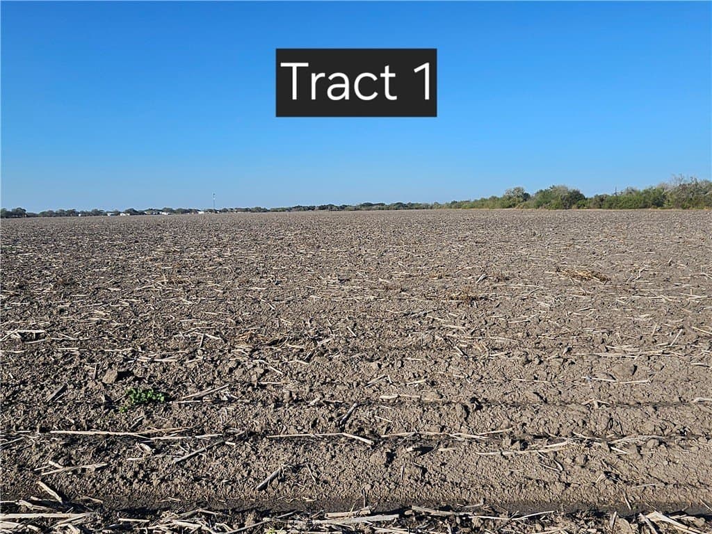 5.01 acres in Kleberg County
