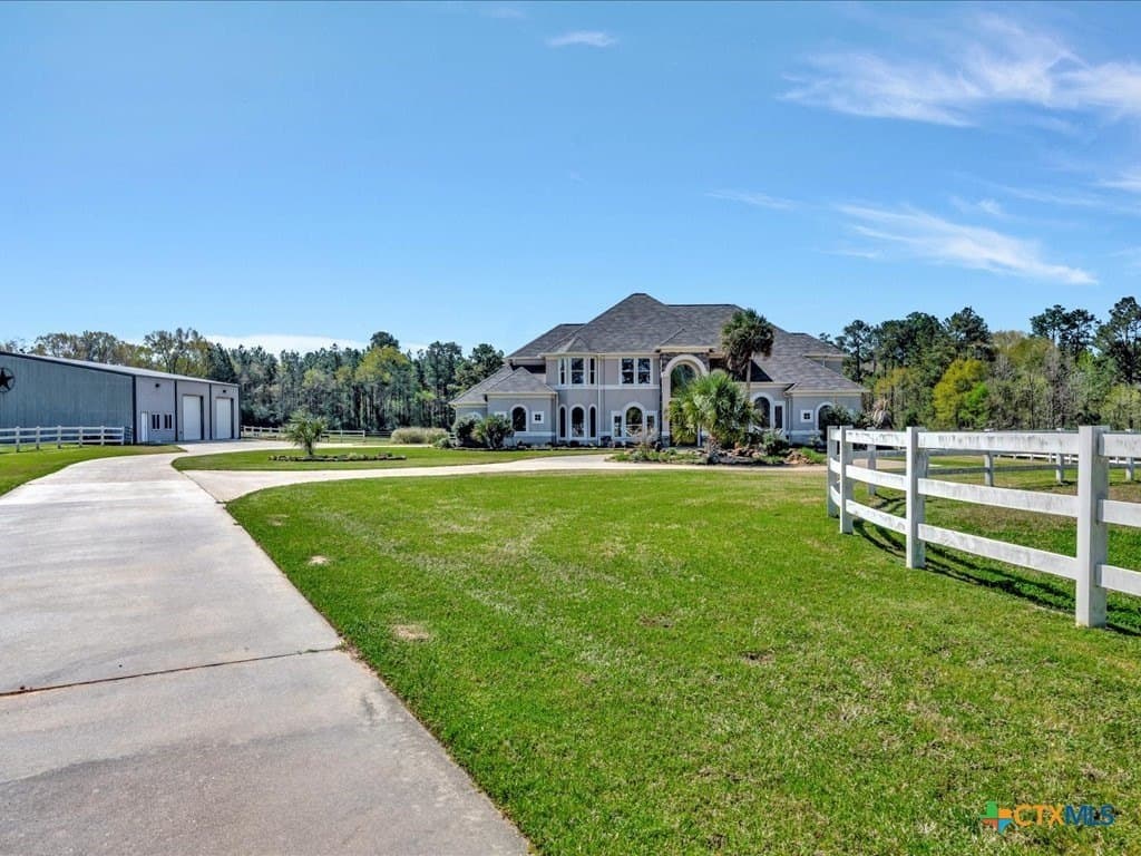 20 acres in Angelina County gallery image 2