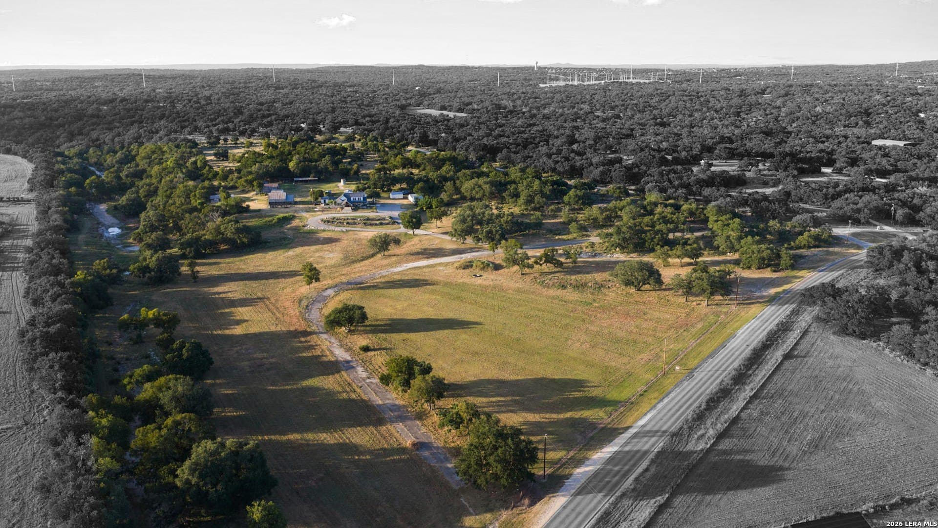 21.53 acres in Comal County - photo 2