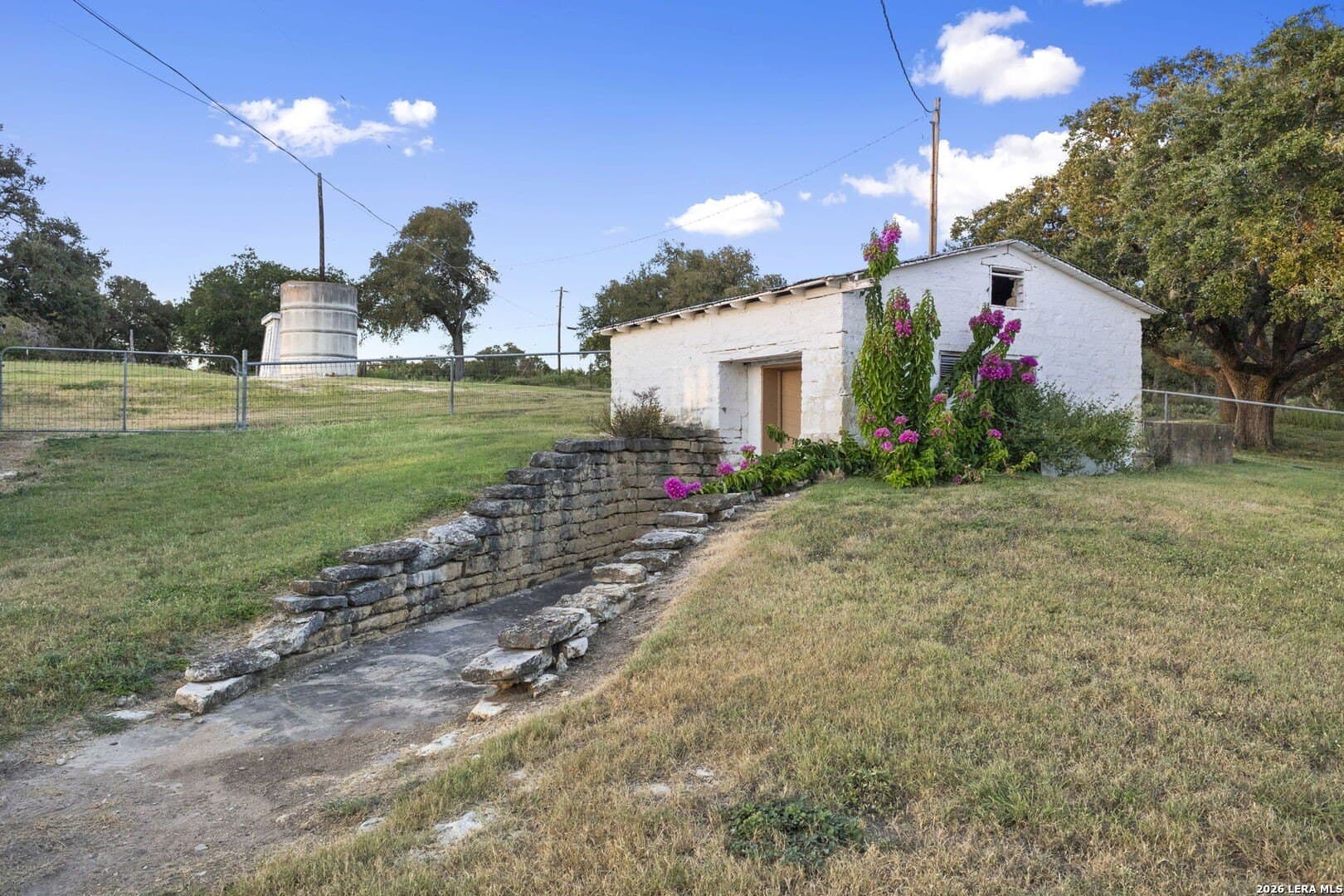 21.53 acres in Comal County - photo 10