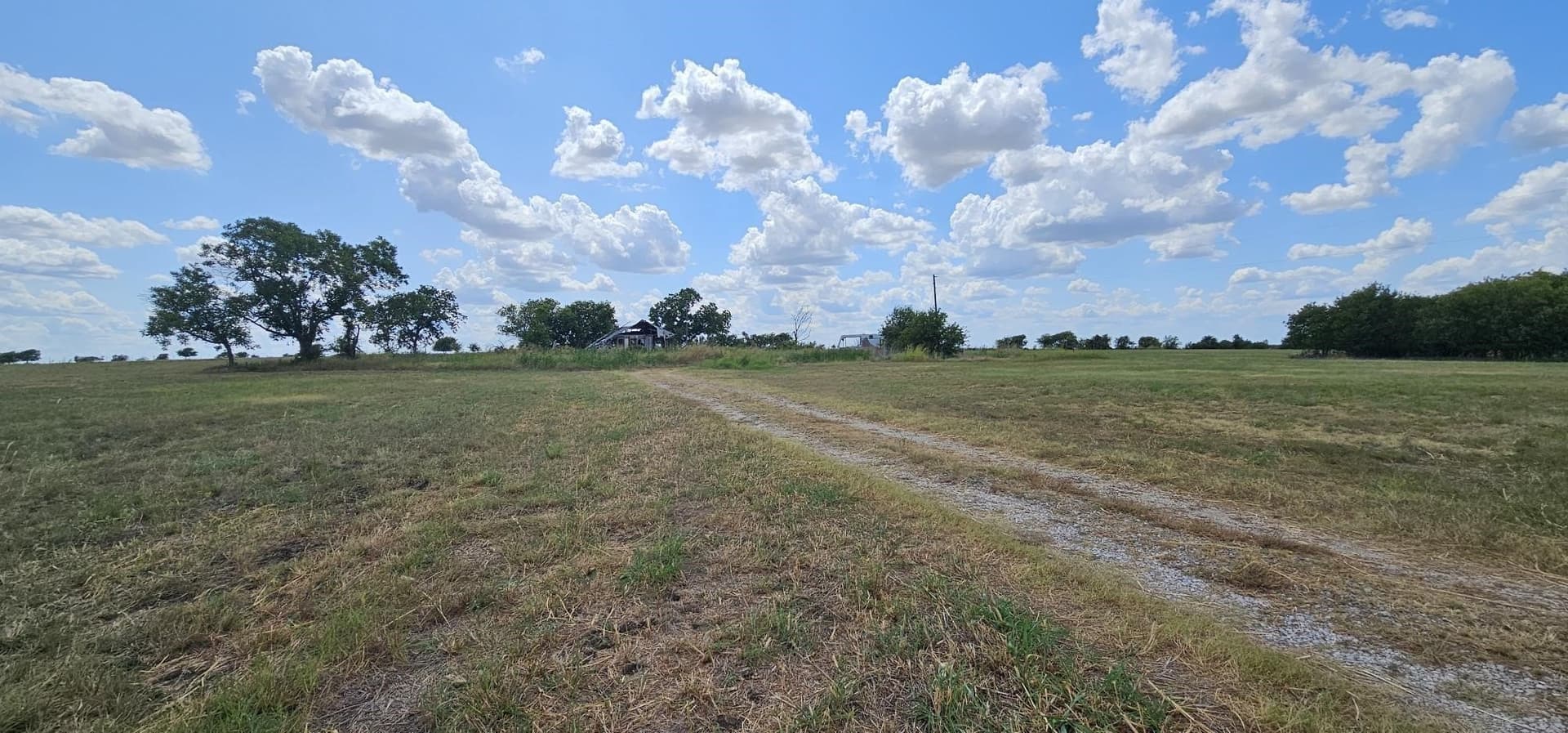 20.05 acres in Hill County - photo 4