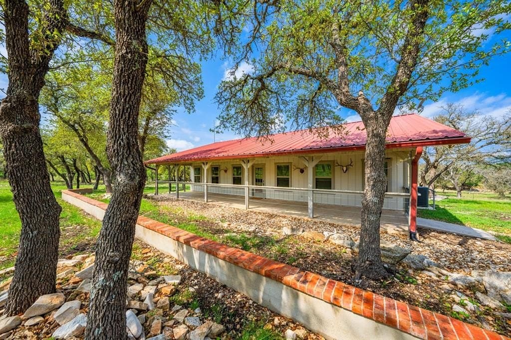 91.17 acres in Gillespie County