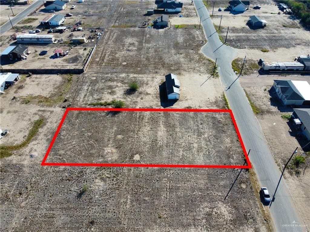 0.5 acres in Hidalgo County gallery image 4