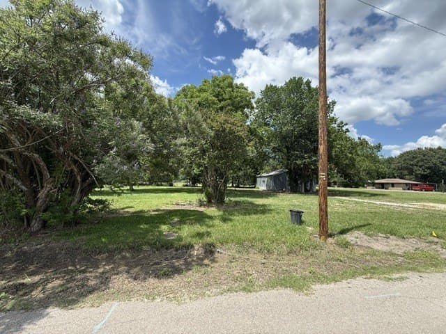 0.66 acres in Delta County gallery image 3
