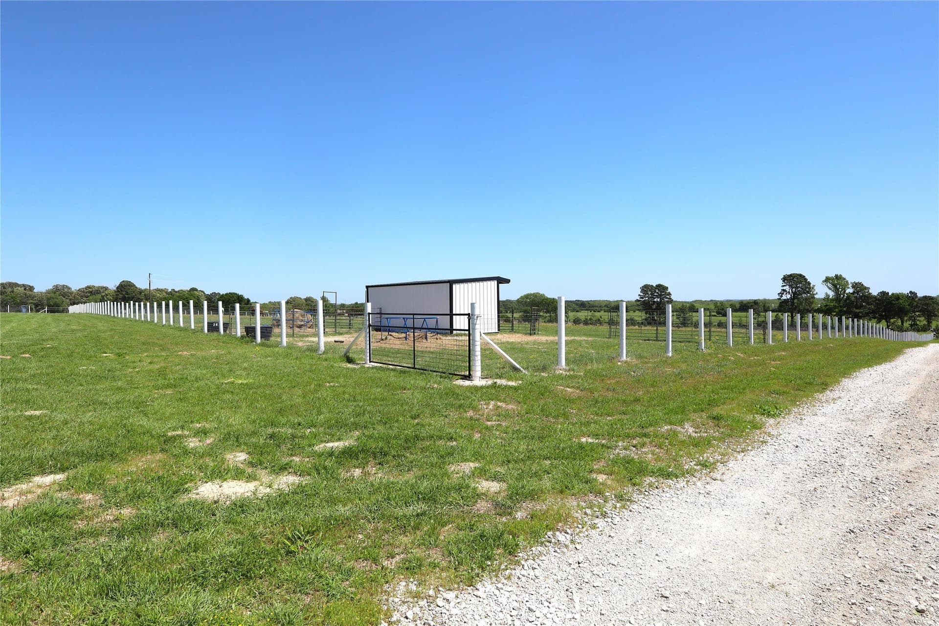 60 acres in Henderson County - photo 10