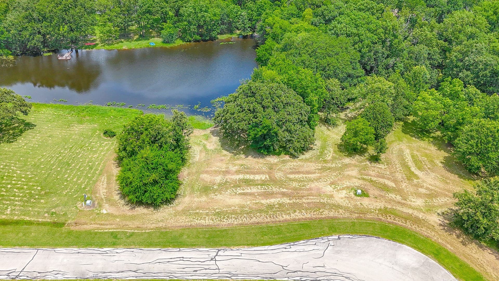 1 acres in Navarro County - photo 10