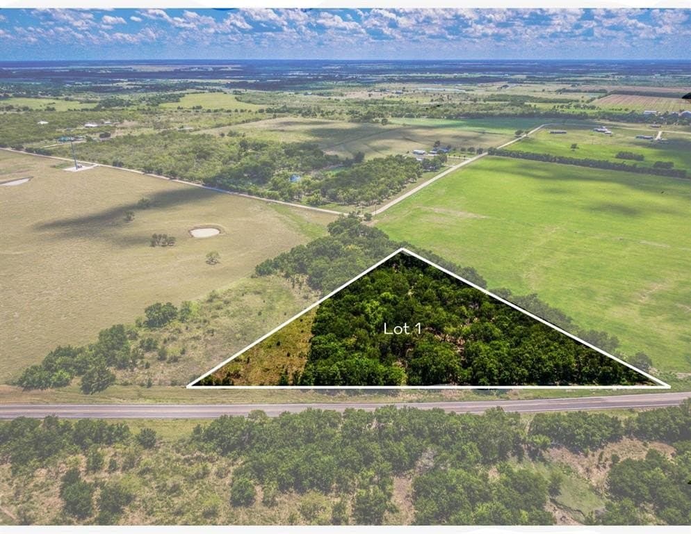 2.93 acres in Ellis County