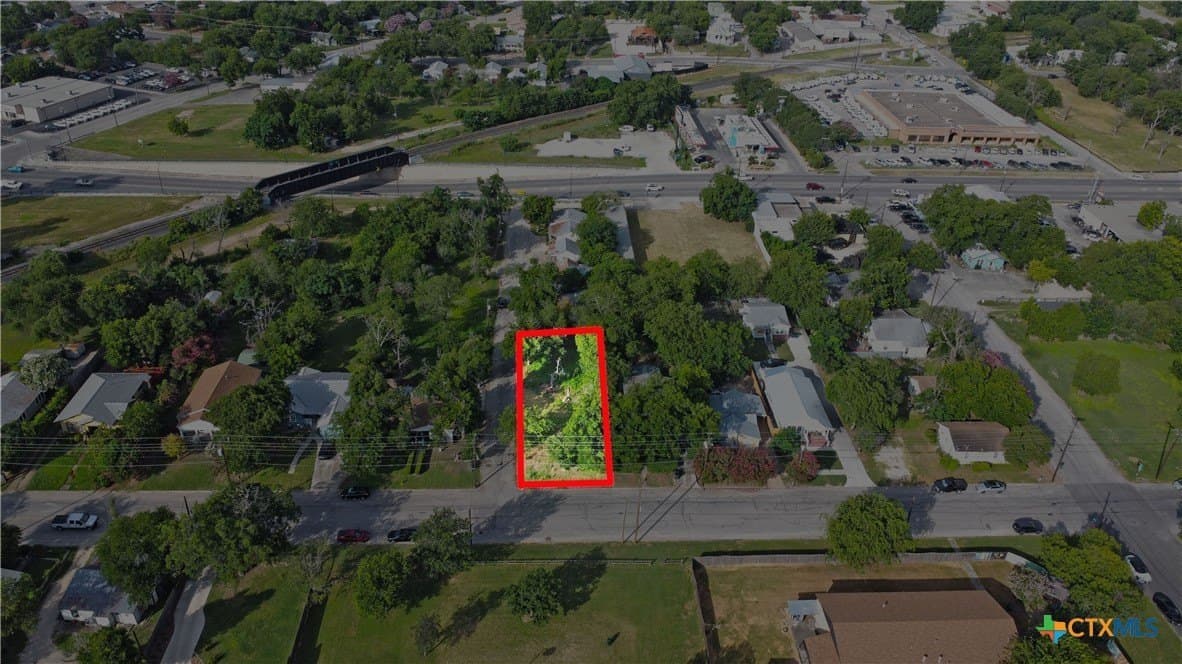 0.16 acres in Comal County - photo 2