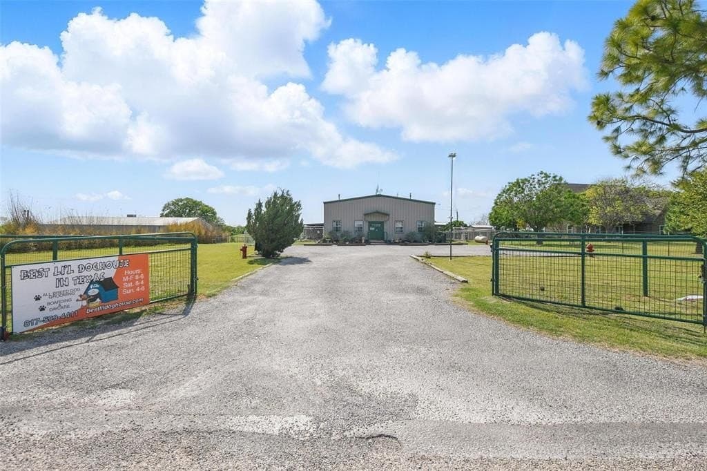 10 acres in Parker County gallery image 2