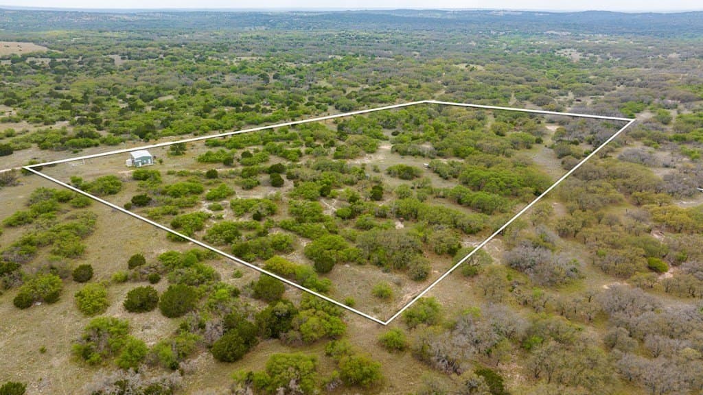 16.4 acres in Gillespie County gallery image 2