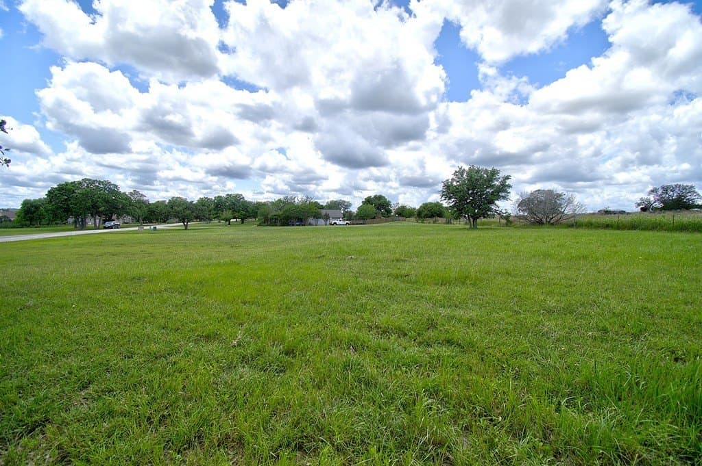 1.5 acres in Kerr County - photo 13