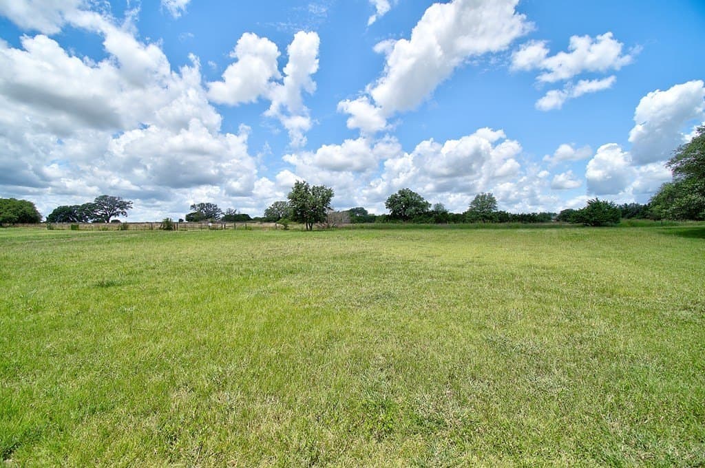1.5 acres in Kerr County - photo 16