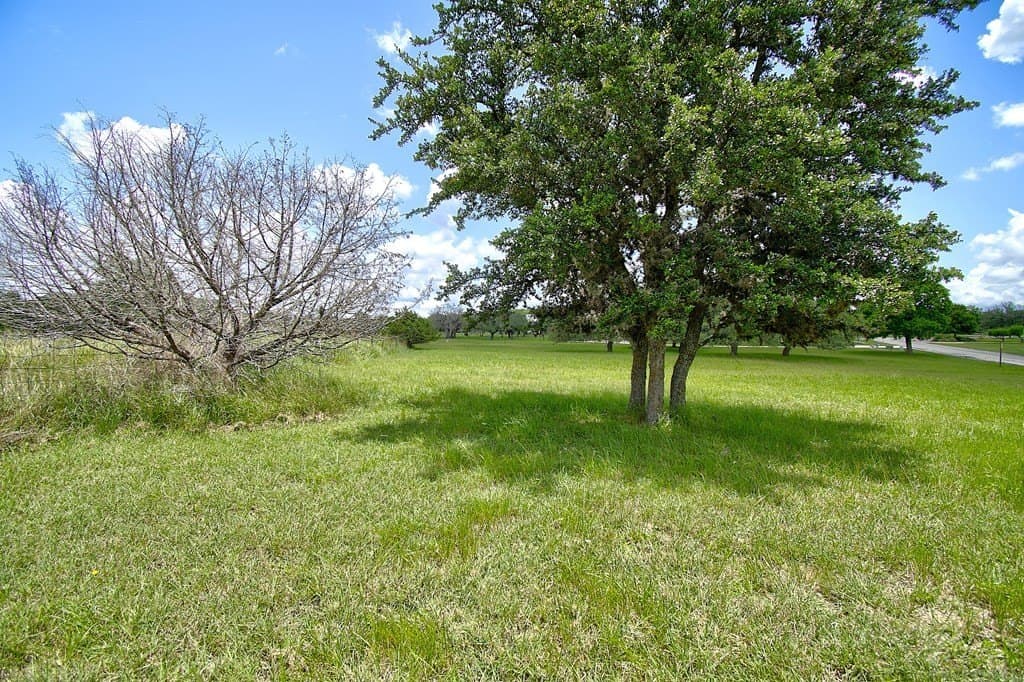 1.5 acres in Kerr County - photo 6