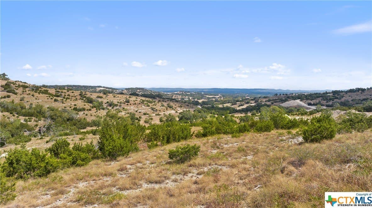 5.75 acres in Blanco County