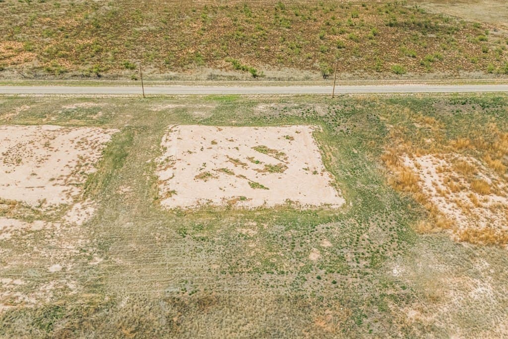 1.21 acres in Gaines County - photo 6
