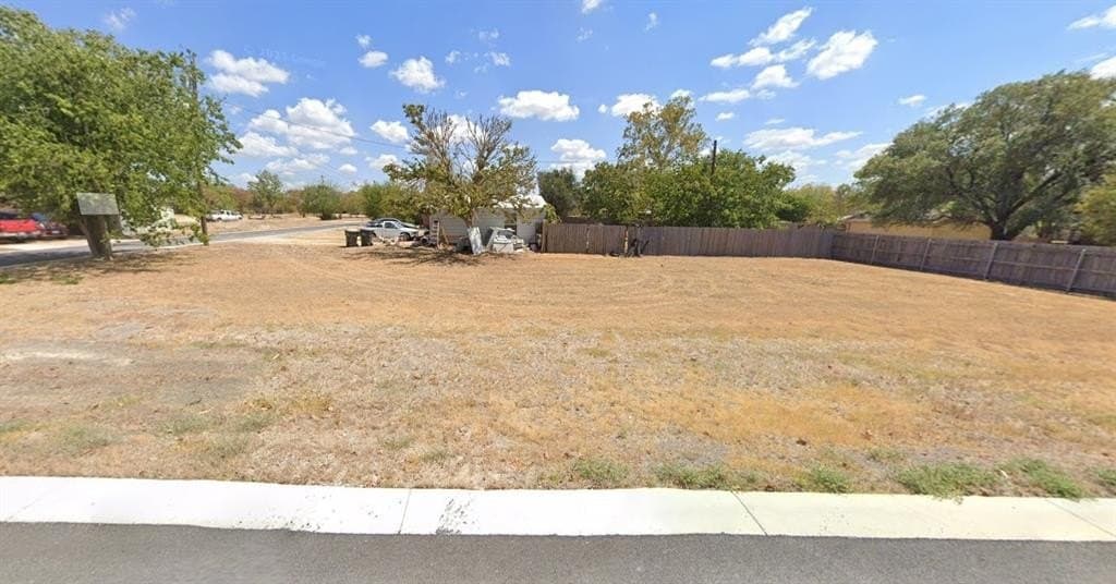 0.14 acres in Hays County gallery image 2
