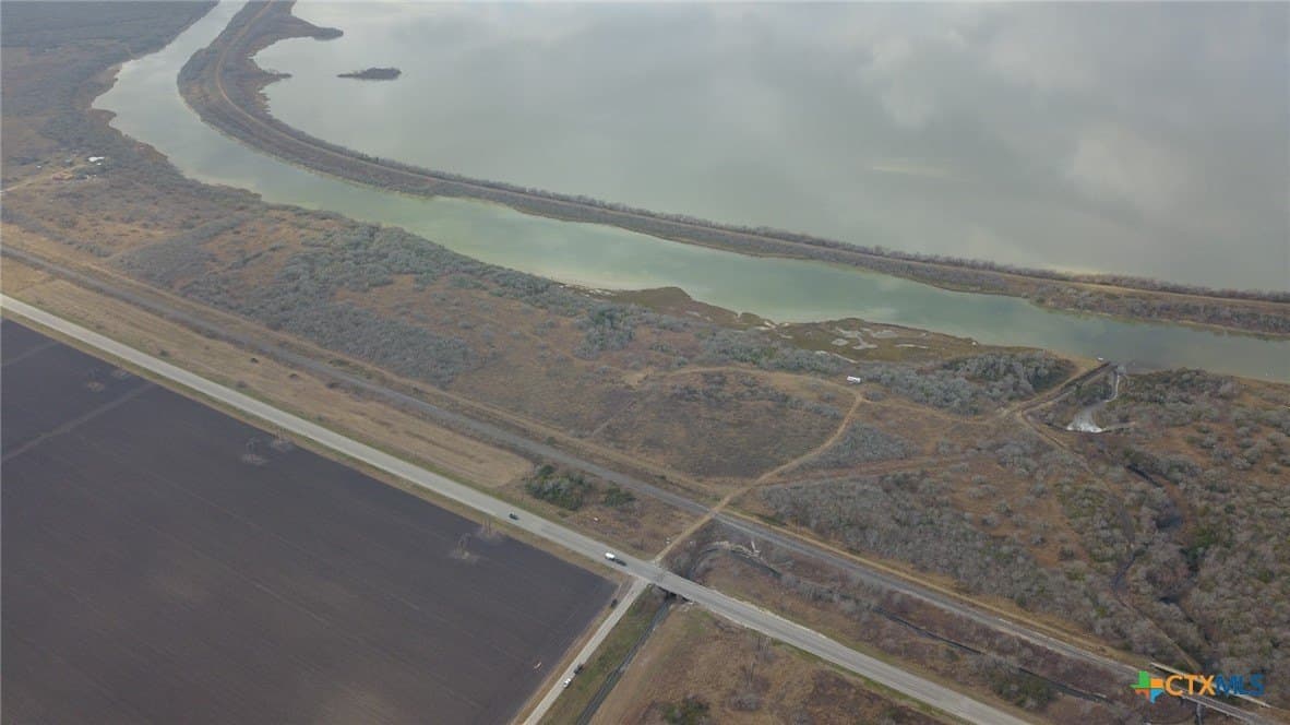 128 acres in Calhoun County