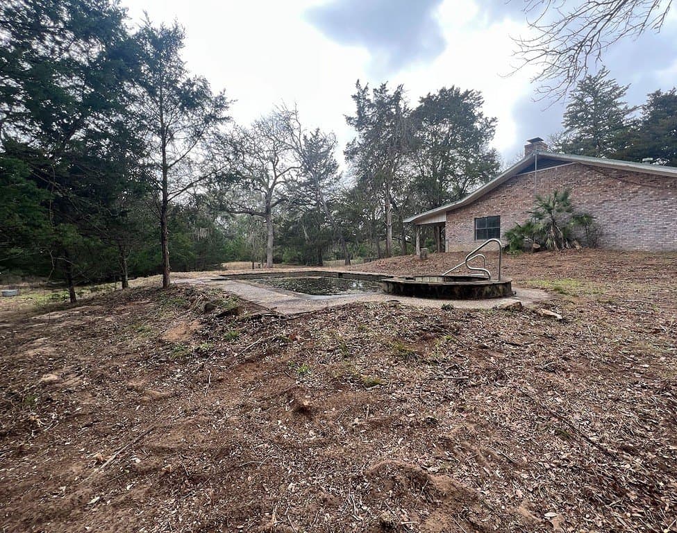 10.32 acres in Colorado County featured view