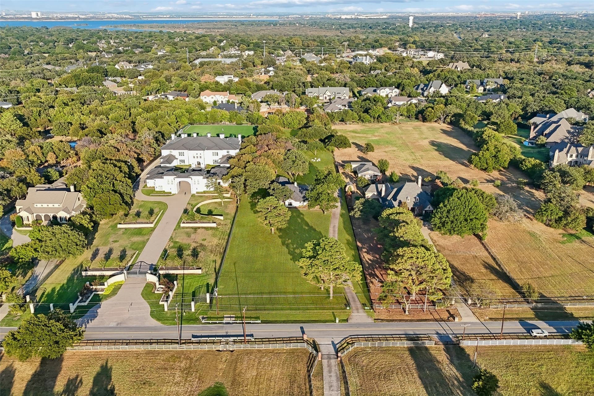 3 acres in Tarrant County - photo 2