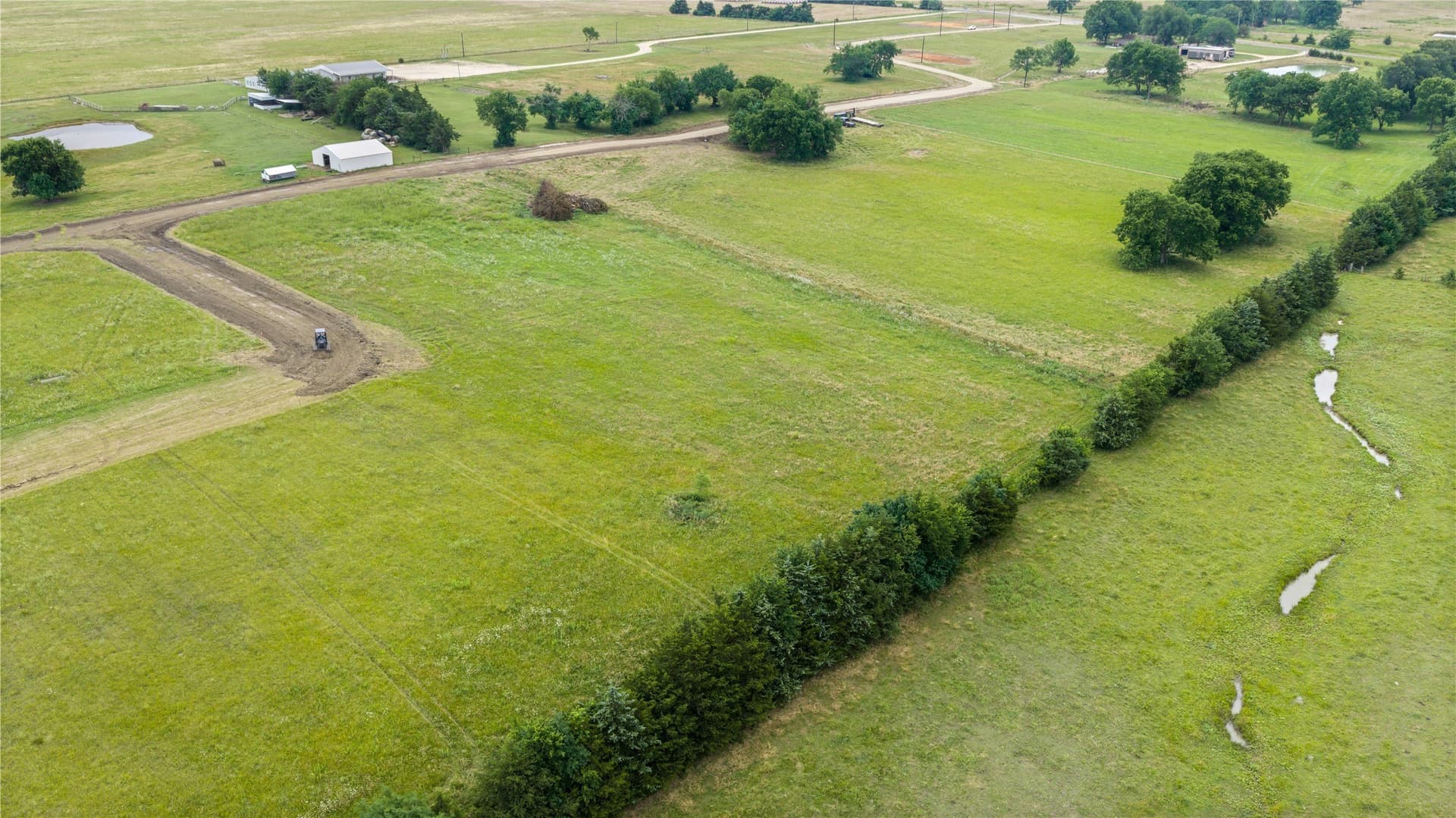 1.42 acres in Lamar County - photo 5