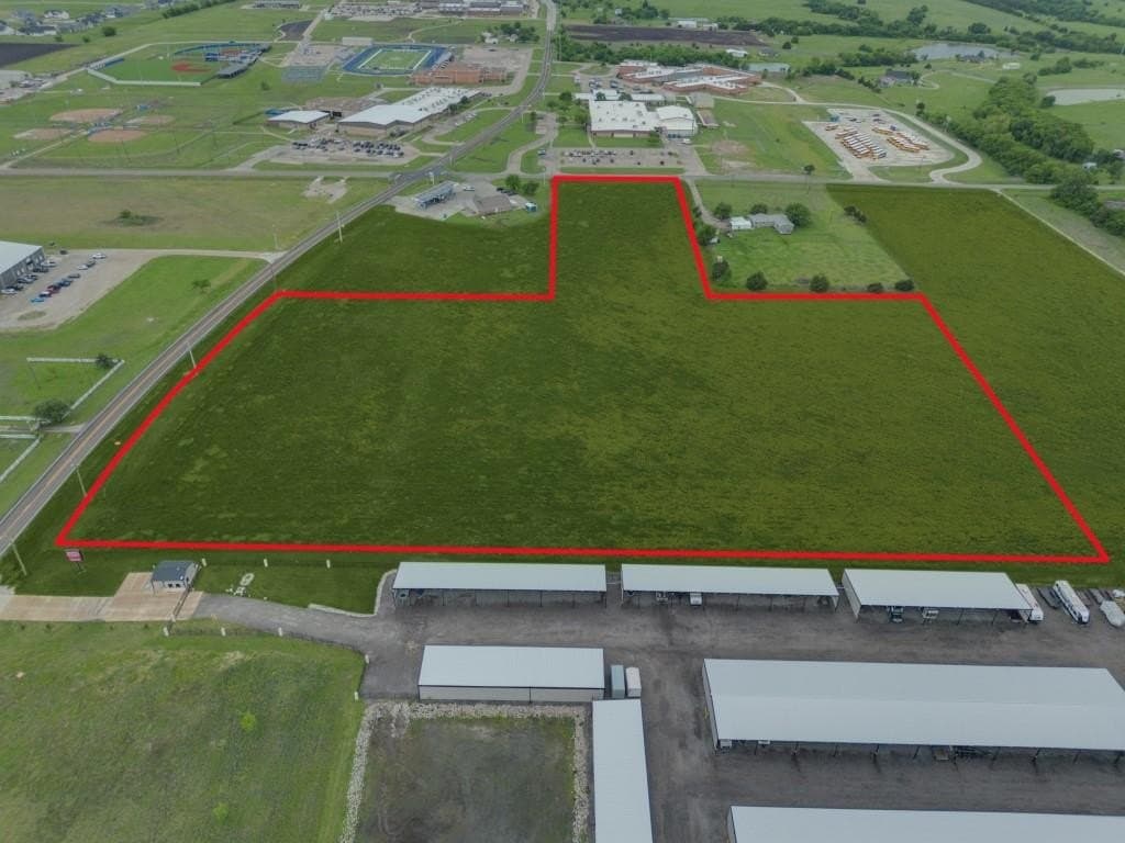 13.71 acres in Collin County gallery image 3