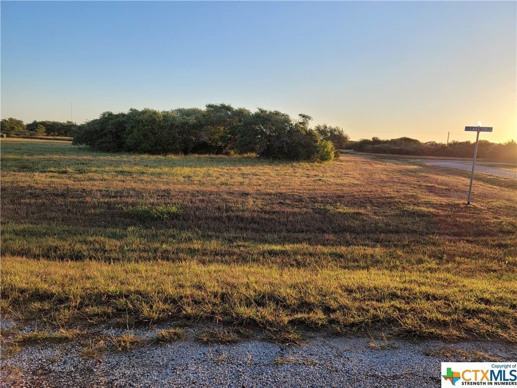 0.83 acres in Calhoun County