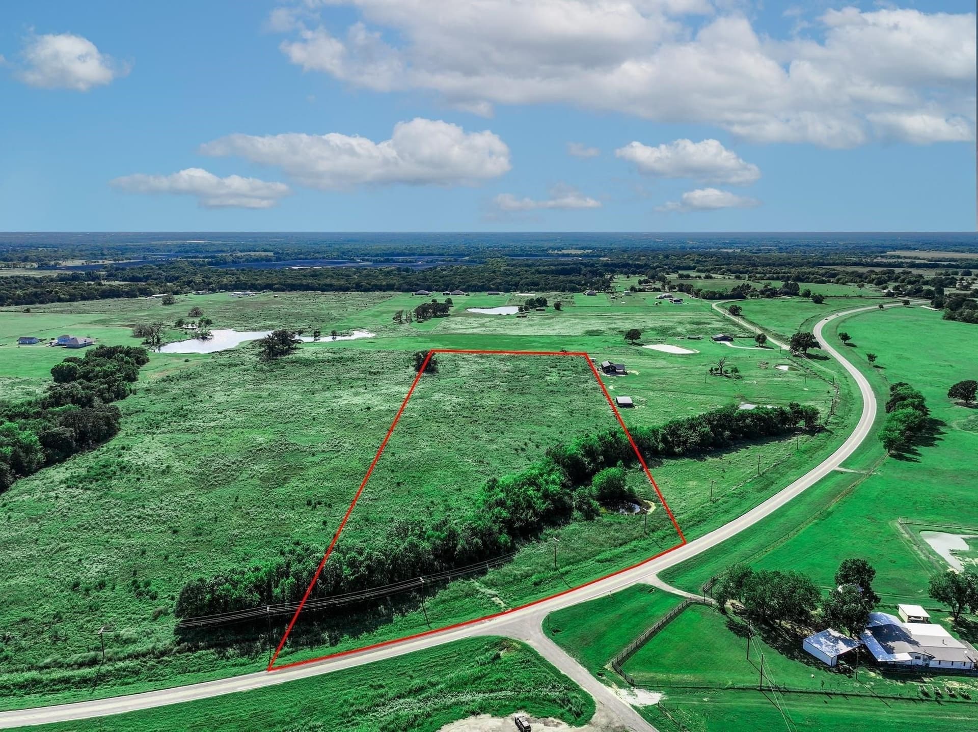 12.69 acres in Hopkins County