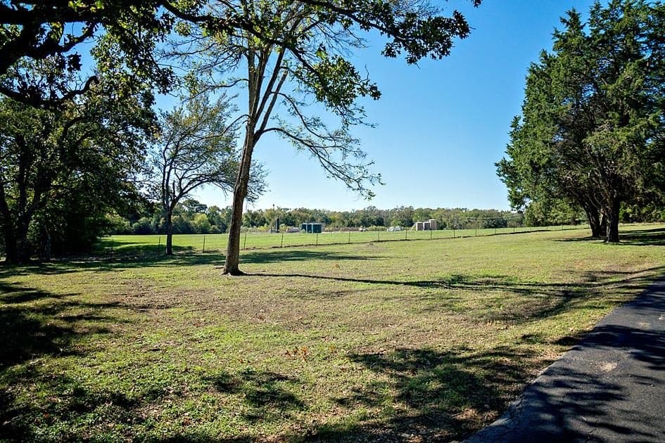 42.78 acres in Henderson County - photo 48