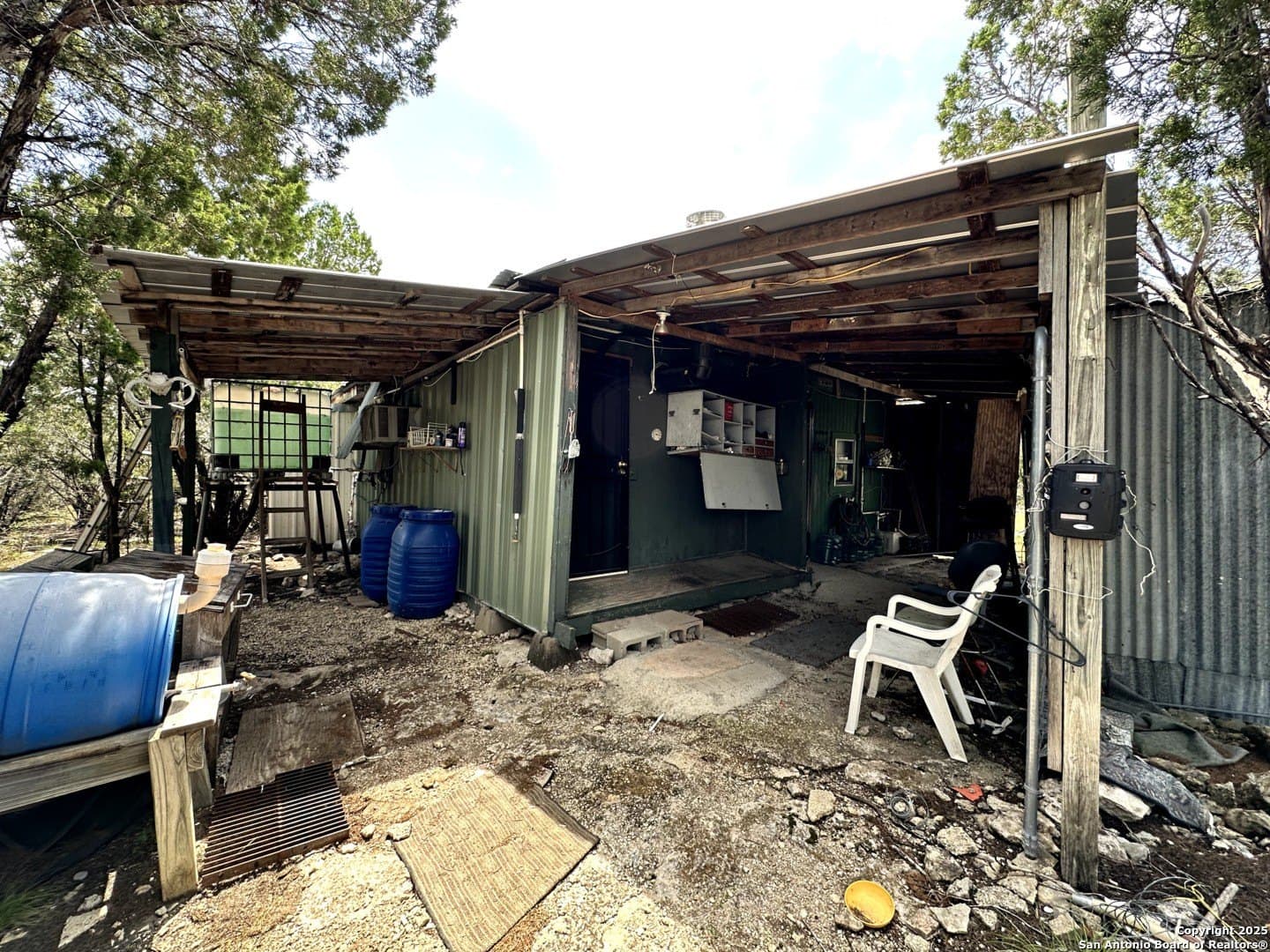 40 acres in Edwards County gallery image 3