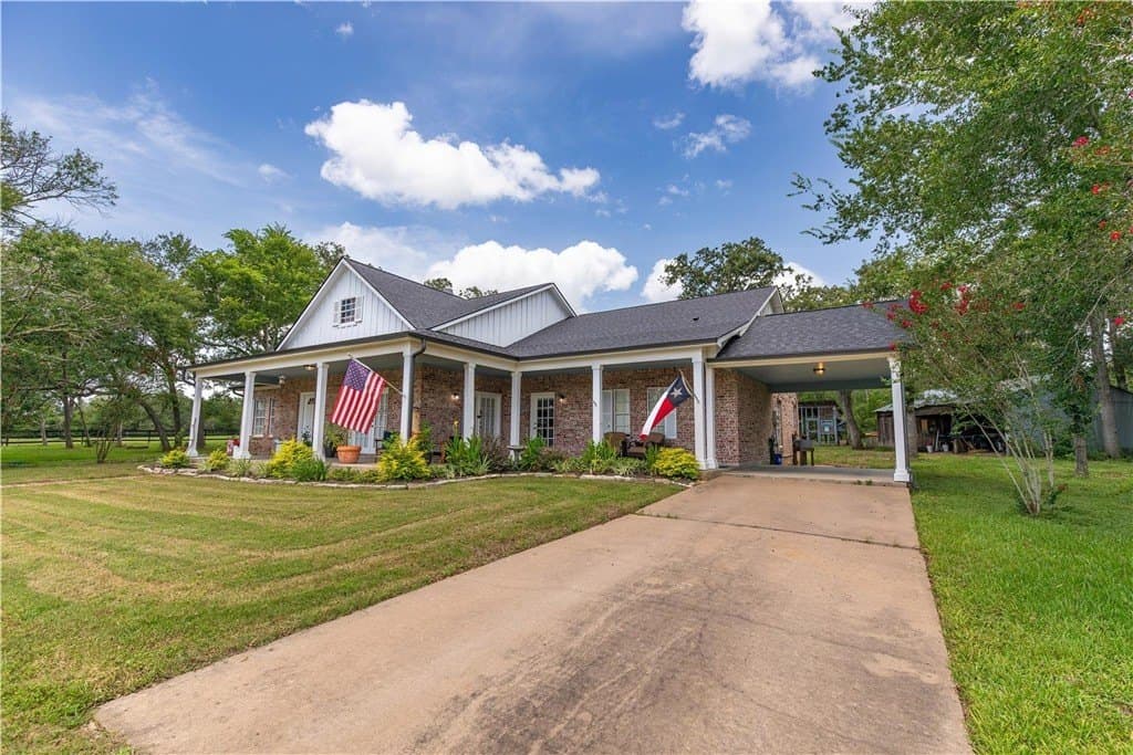 5.22 acres in AUSTIN County - photo 2