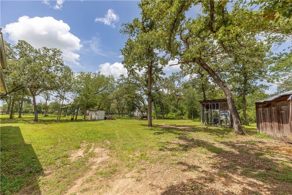 5.22 acres in AUSTIN County - photo 21