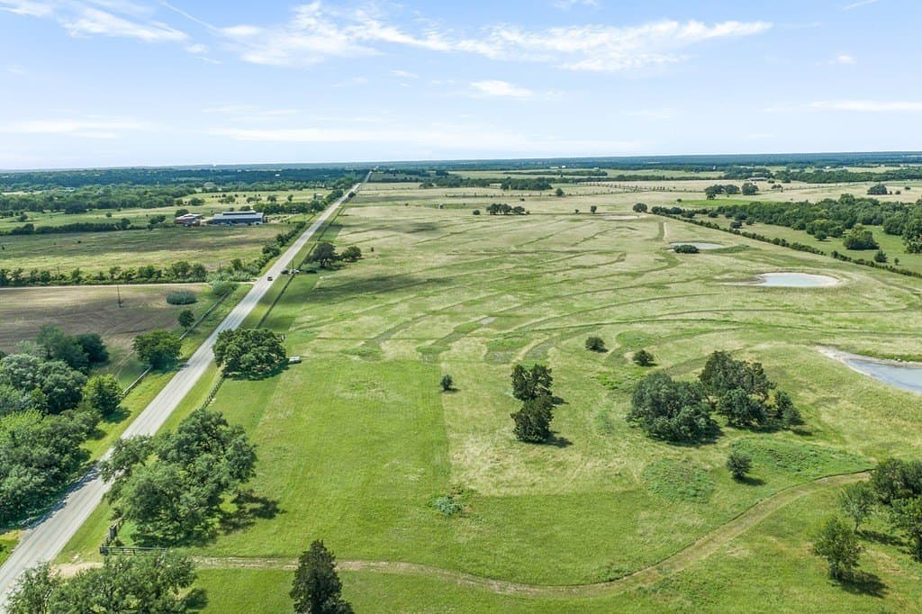 6.69 acres in Fayette County gallery image 3