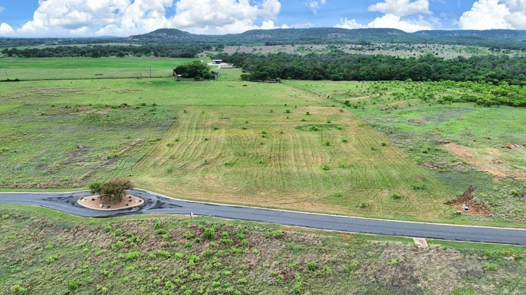 3.26 acres in Gillespie County - photo 6