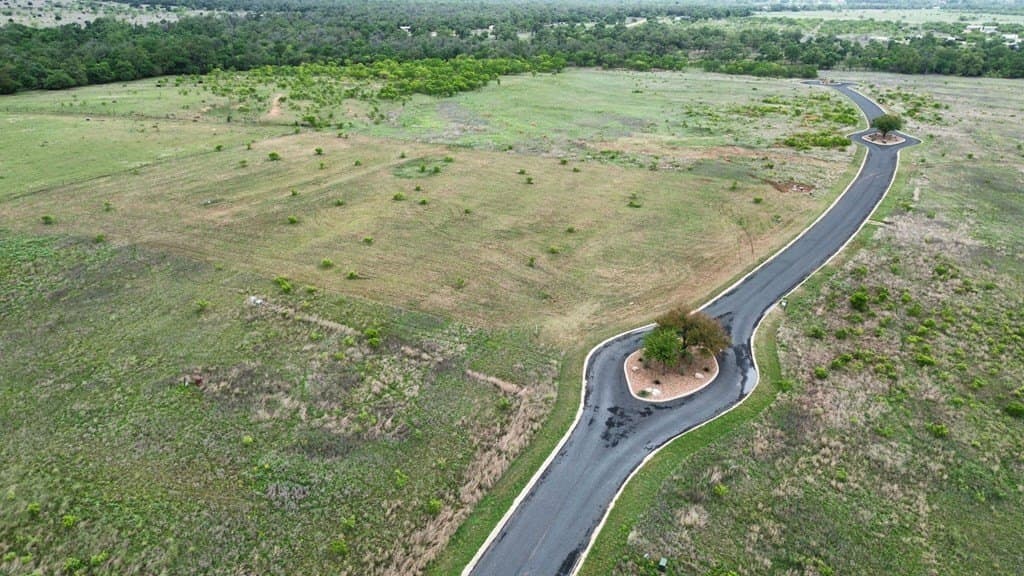 3.26 acres in Gillespie County - photo 10