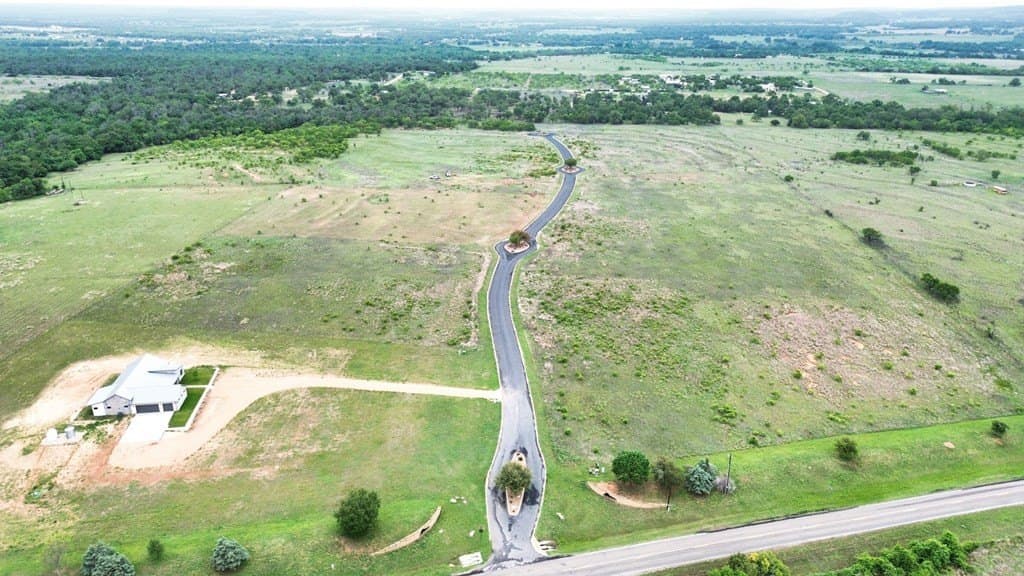 3.26 acres in Gillespie County - photo 9