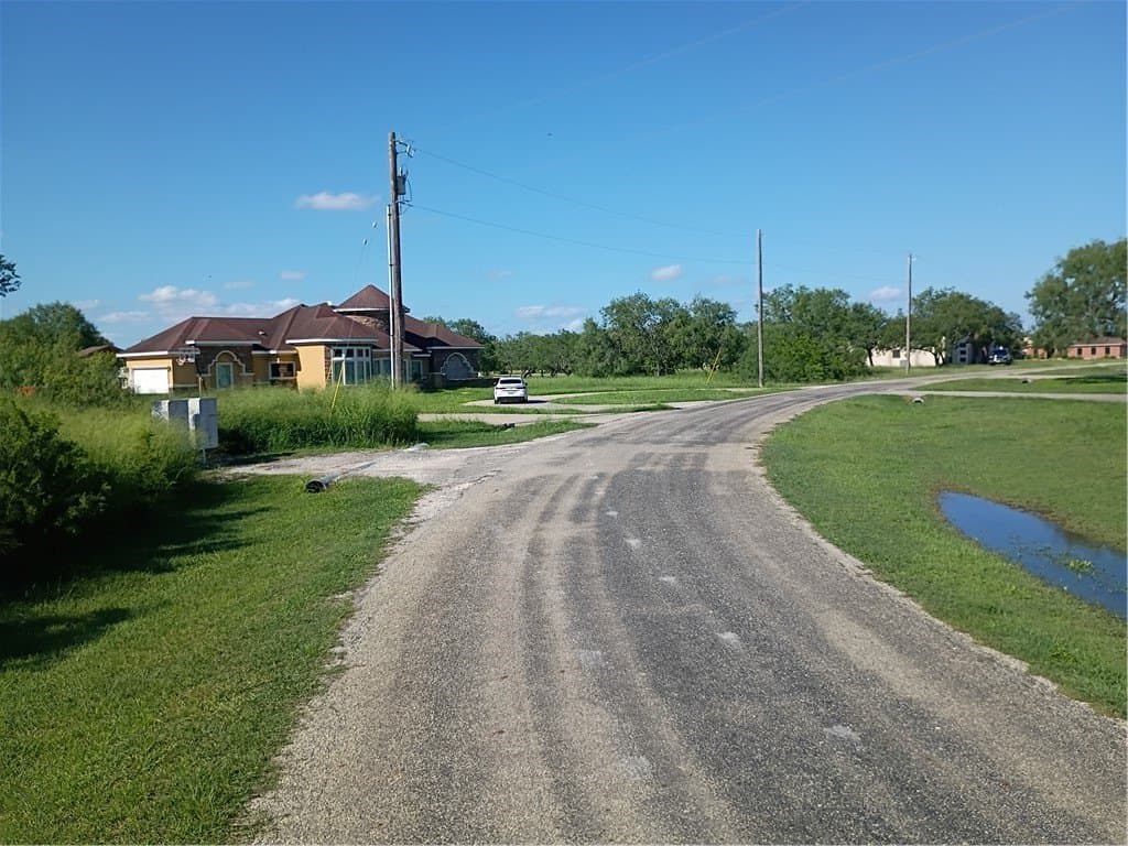 3.88 acres in Jim Wells County gallery image 3
