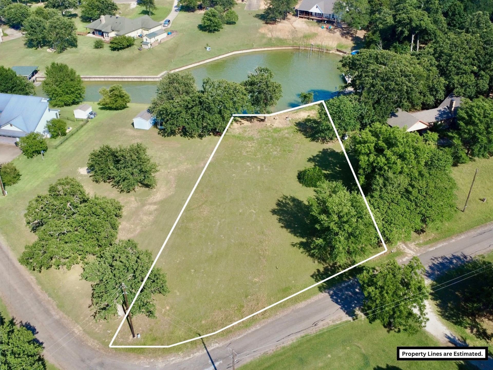 0.5 acres in Navarro County gallery image 3