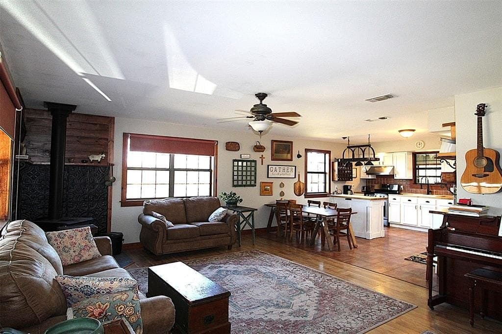 15 acres in Franklin (TX) County gallery image 4