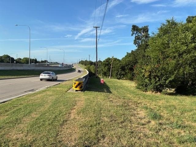 0.75 acres in Dallas County gallery image 2