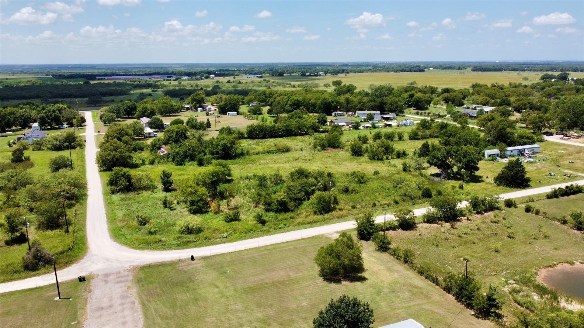 1.87 acres in Navarro County gallery image 2