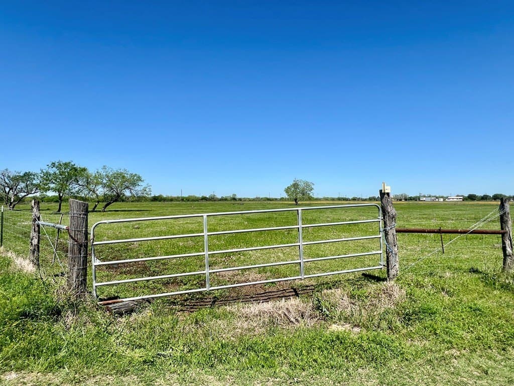 29.99 acres in Texas County featured view