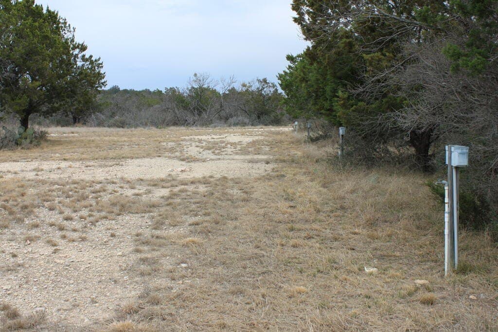 150 acres in Edwards County - photo 8