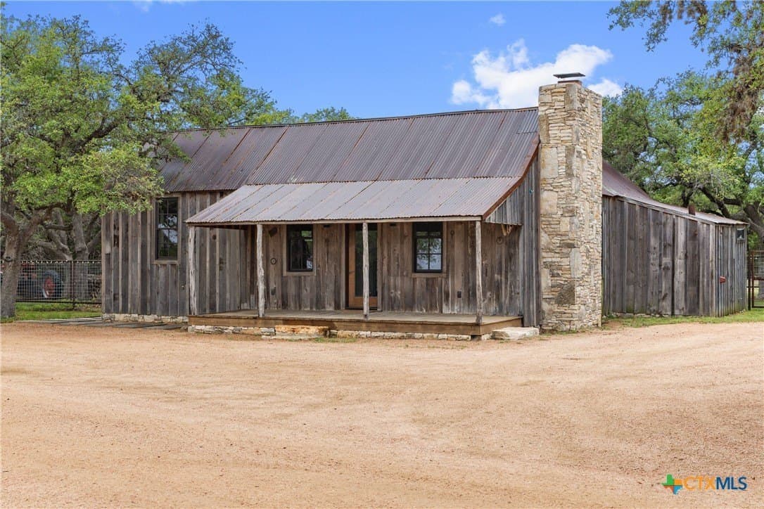 11.01 acres in Blanco County gallery image 4