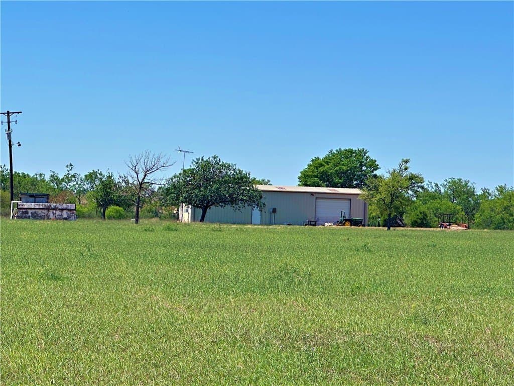 100 acres in Atascosa County gallery image 3